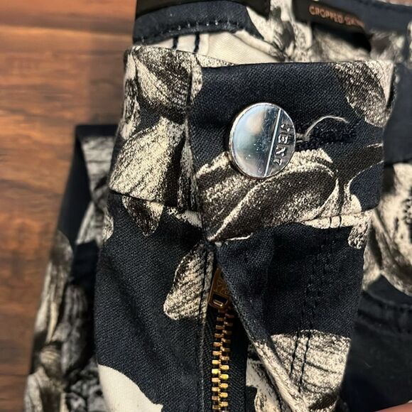 7 For All Mankind Jen 7 Blue Floral Cropped Skinny Pants Boho Feminine Modern - Picture 8 of 11